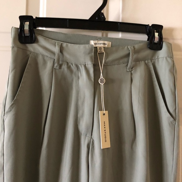 NWT Max Studio High Rise Straight Leg Pants in Sage Green Size XS - Picture 3 of 8